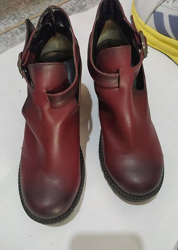 36 numara Bordo Kadın Deri Tokalı  Bot - Görsel 6