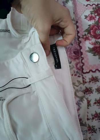 taşlı Beyaz Düğmeli Kadın Kot Pantolon - Görsel 6