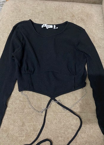 Koton Zincir Detaylı Siyah Crop Top - Görsel 3