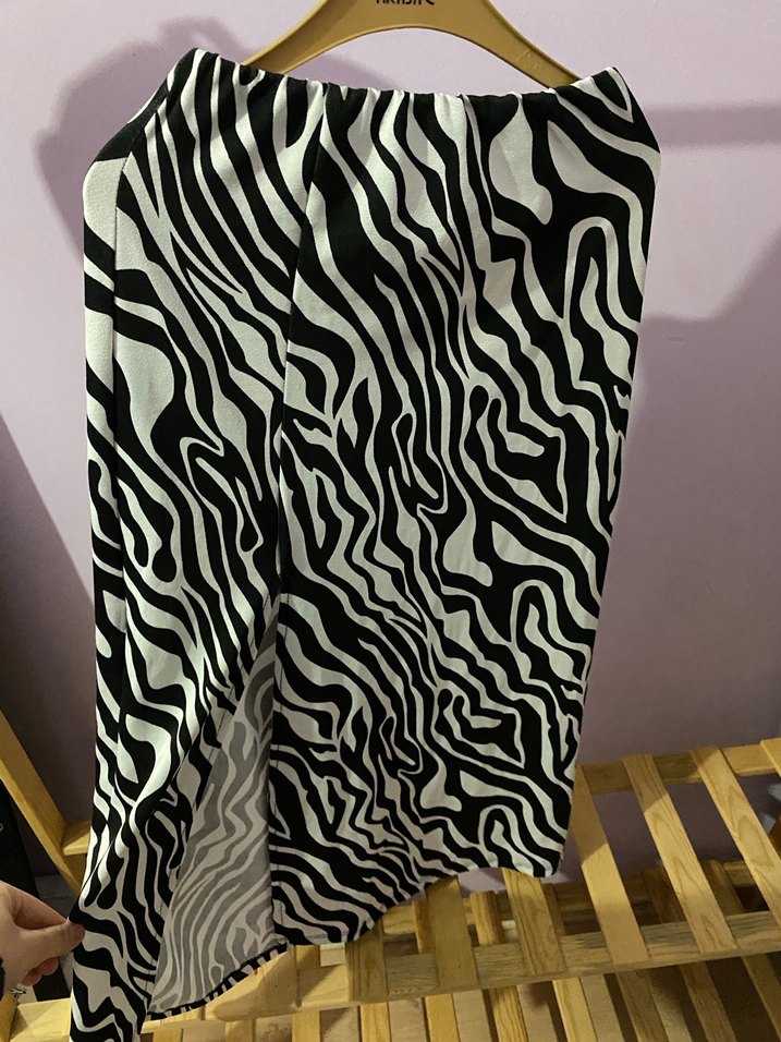 Zebra Desenli Uzun Pareo - Görsel 2