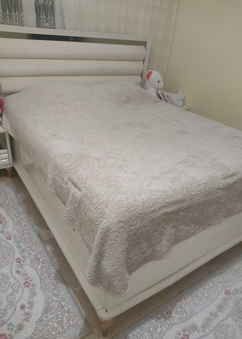 Gri Desensiz Yatak Örtüsü - Görsel 2