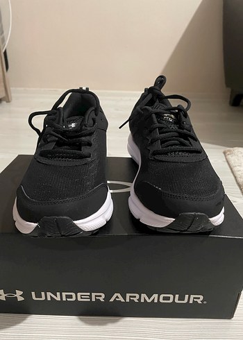 Under Armour Siyah Spor Ayakkabı - Görsel 3