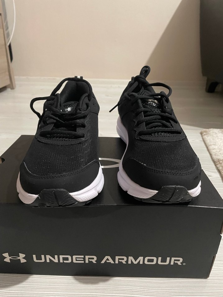 Under Armour Siyah Spor Ayakkabı - Görsel 3