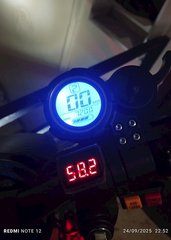 onvo RX7 4000w Siyah Elektrikli Scooter - Görsel 3