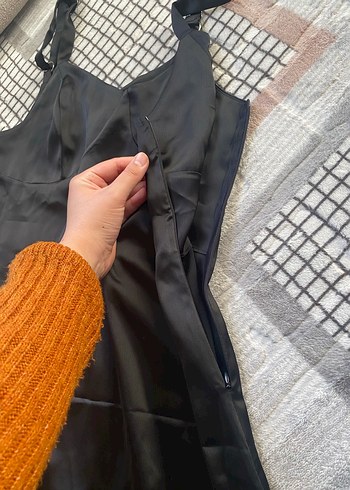 Saten uzun elbise - Görsel 6