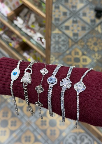 Gri su yolu ortası taş detsylı Kadın Bileklik - Görsel 2