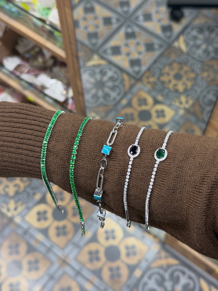 Turkuaz Zincir Detaylı Minimalist Bileklik - Görsel 2