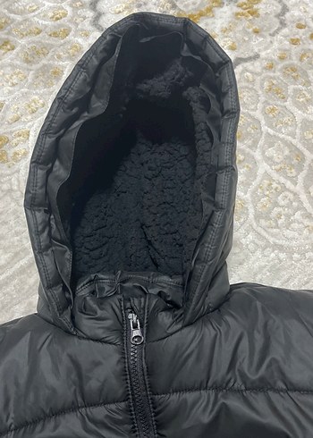 Siyah Kadın Kışlık Mont - Görsel 4