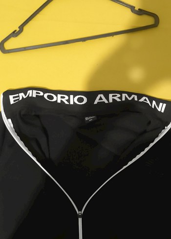 Emporio Armani XXL siyah Hırka yaka detayli - Görsel 3