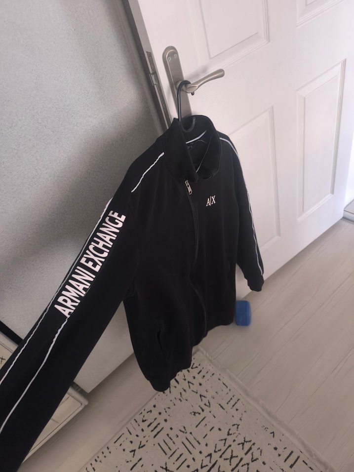 Armani exchange siyah erkek hirka benden XL - Görsel 2