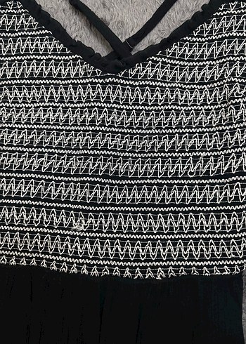 Stradivarius sırt dekolteli elbise - Görsel 4