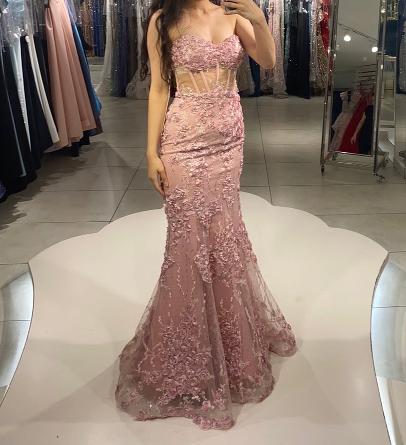 Alfabeta çiçekli pembe balık abiye - Görsel 2