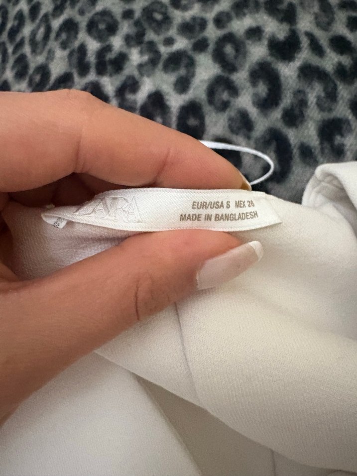 Zara Düğmeli Beyaz V Yaka Kadın Yelek - Görsel 4