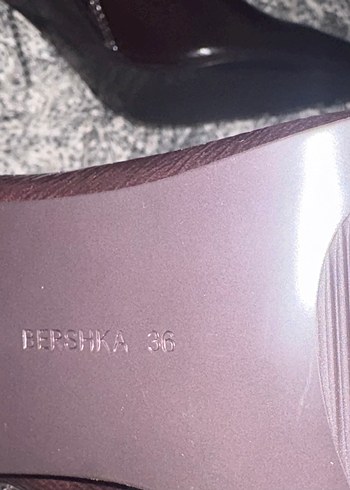 BERSHKA Bordo Parlak Deri Topuklu Bot - Görsel 7