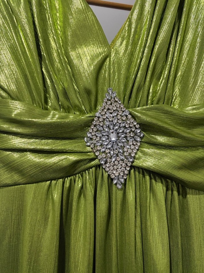 Kadın Parlak Yeşil Uzun Drapeli Abiye Elbise - Görsel 3