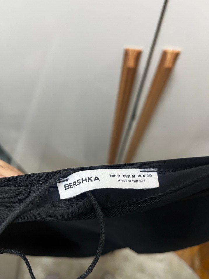 Siyah İpeksi Uzun Drapeli Kadın Elbise - Görsel 3