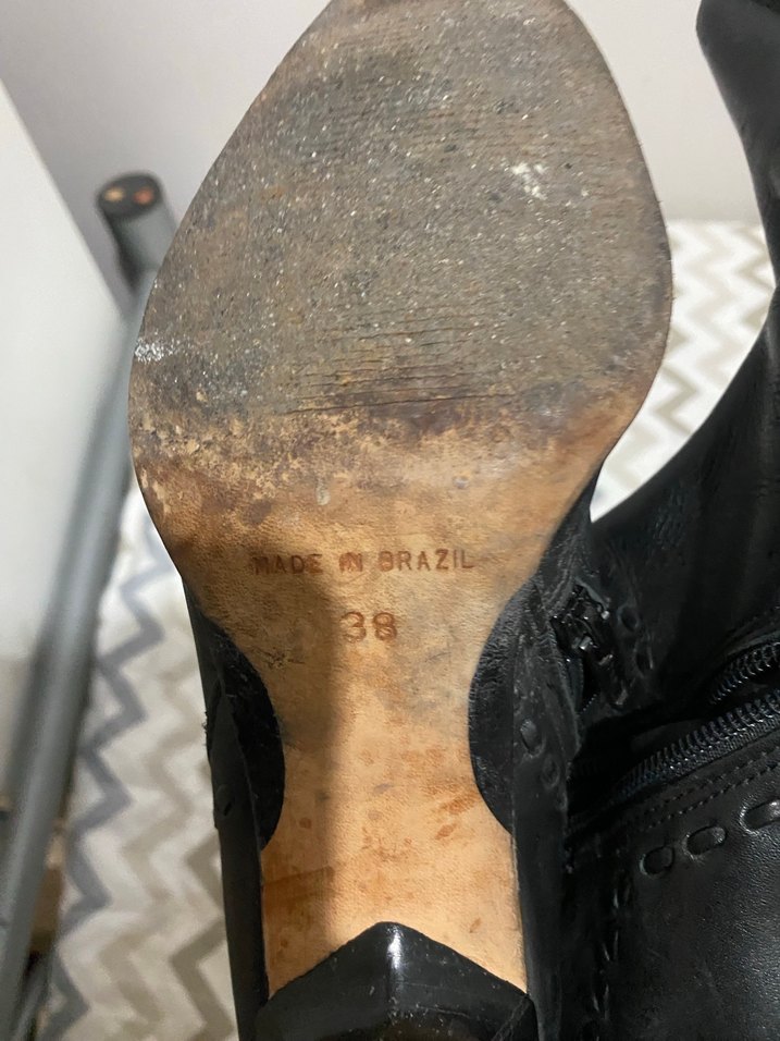 Siyah Deri Gösterişli Topuklu Kadın Çizme - Görsel 3