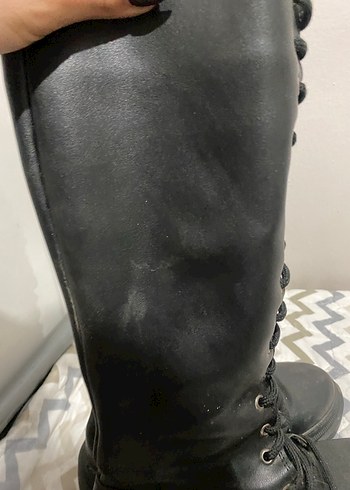 Siyah Deri Bağcıklı Stiletto Topuklu Bot - Görsel 2