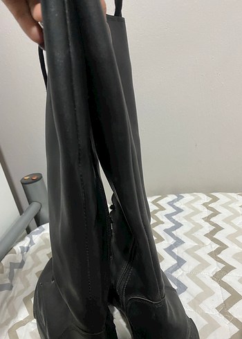 Siyah Deri Bağcıklı Stiletto Topuklu Bot - Görsel 3