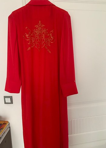 Uzun Kırmızı Kadın Modern Klasik tüllü pardesü - Görsel 4