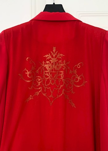 Uzun Kırmızı Kadın Modern Klasik tüllü pardesü - Görsel 5