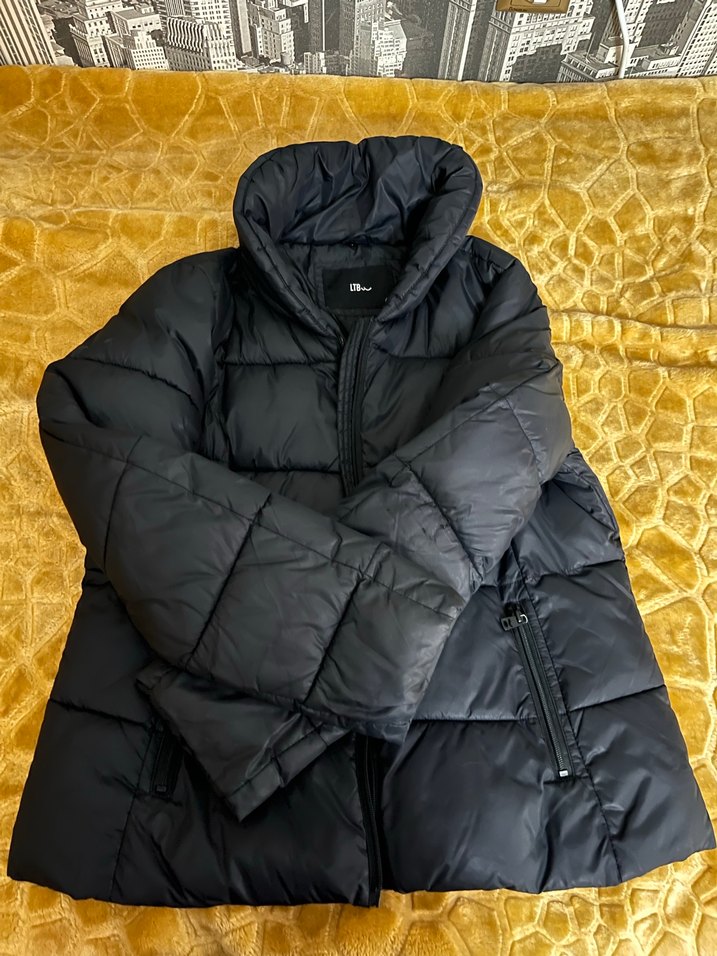 Siyah Kadın Midi Kışlık Mont - Görsel 4