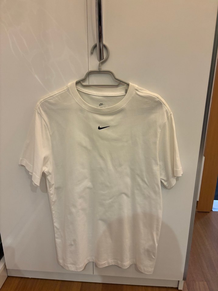 Nike Beyaz Tişörtü - Görsel 2