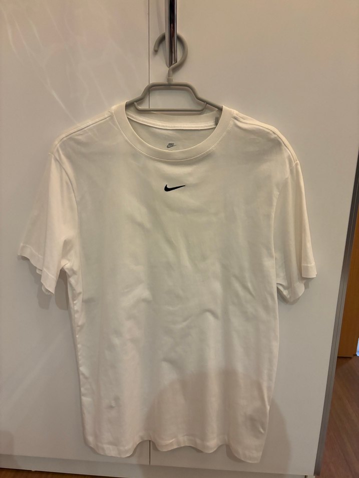 Nike Beyaz Tişörtü - Görsel 3