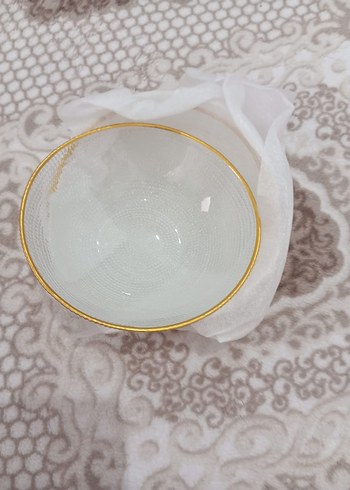 İşlemeli Beyaz Modern Klasik Tabak - Görsel 2