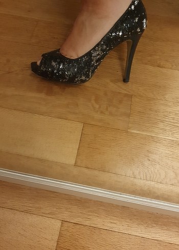 hareketli pullu Siyah Yüksek Topuklu Kadın Ayakkabı - Görsel 5