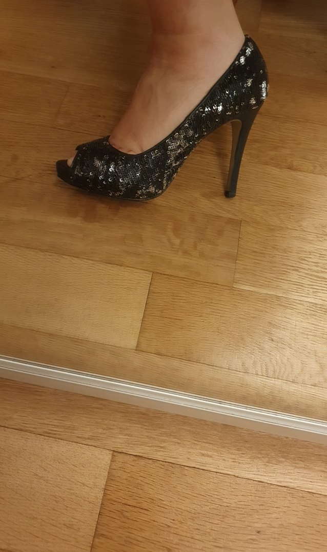 hareketli pullu Siyah Yüksek Topuklu Kadın Ayakkabı - Görsel 5