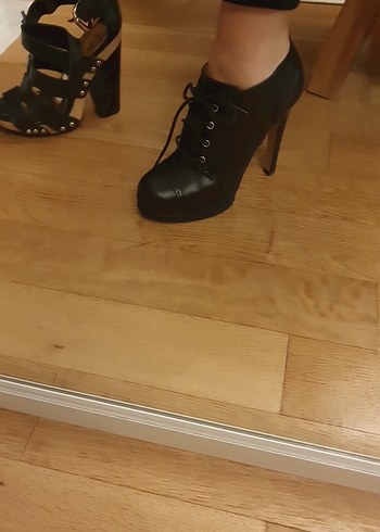 Dantel Detaylı Siyah Deri Yüksek 11 cm Topuklu  Bot ayakkabı - Görsel 6