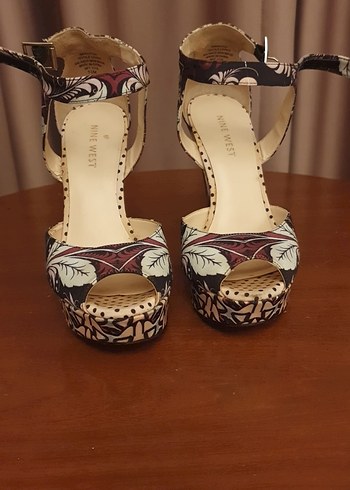 çiçek desenli Dolgu Topuklu Kadın Ayakkabı - Görsel 4