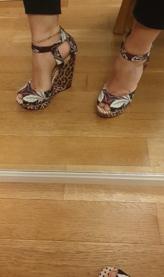 çiçek desenli Dolgu Topuklu Kadın Ayakkabı - Görsel 3