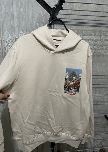 Beyaz Kapüşonlu Uzun Kollu Kadın Sweatshirt - Görsel 2