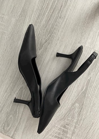 Klasik Siyah Kadın Ayakkabı - Görsel 3