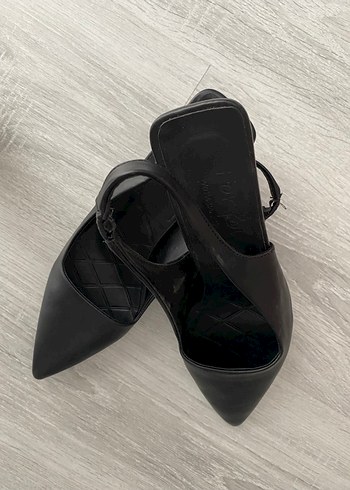 Klasik Siyah Kadın Ayakkabı - Görsel 4