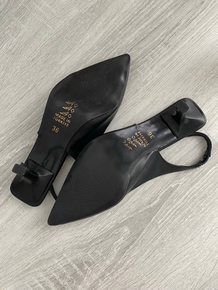 Klasik Siyah Kadın Ayakkabı - Görsel 2