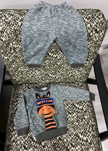 6 Adet 6-9 ay Erkek Bebek Kıyafetleri - Görsel 3