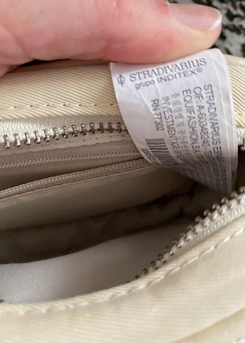 Stradivarius Krem Renk Spor Çanta - Görsel 8