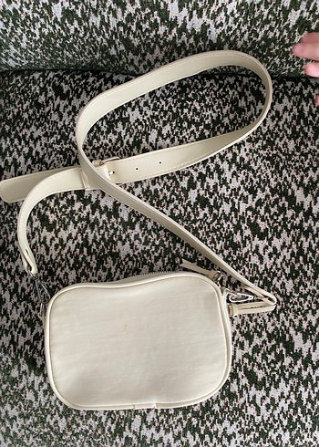 Stradivarius Krem Renk Spor Çanta - Görsel 5