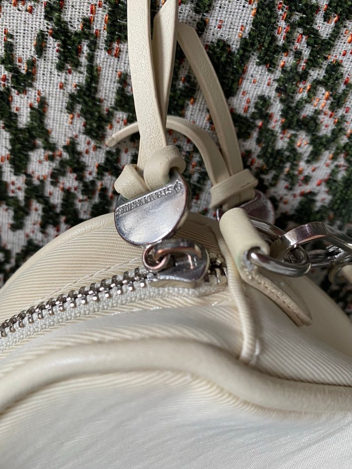 Stradivarius Krem Renk Spor Çanta - Görsel 3