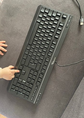 Çok Renkli Işıklı HYPERX Alloy Core RGB Türkçe Oyun Klavyesi - Görsel 7