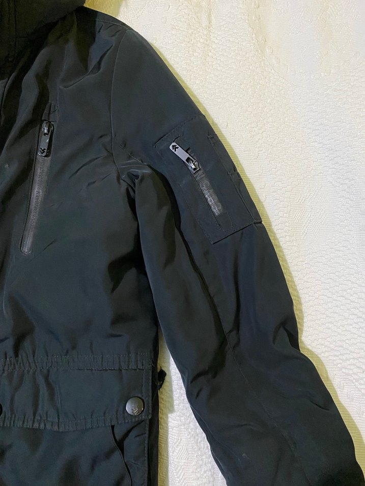 Erkek Çocuk Gri Kürklü Kapüşonlu Kaban - Görsel 4