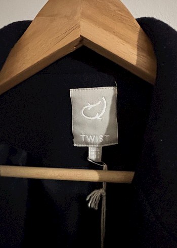 Çift Düğmeli Lacivert Kaban - Görsel 2