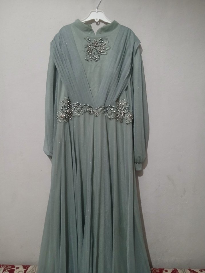 Nakışlı Uzun Kollu Abiye Elbise - Görsel 3