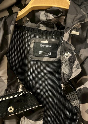 Kamuflajlı Kadın yağmurluk - Görsel 4