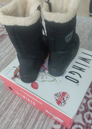 kız çocuk bot - Görsel 3