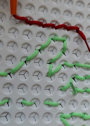 Renkli İp Geçirme Oyunu - 16 Desenli - Görsel 8