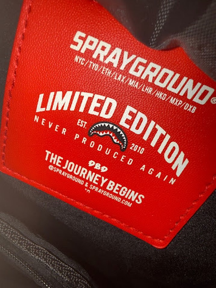 Sprayground Sharks In Paris Lenticular Chomp - SIFIR / ETİKETLİ - Görsel 3